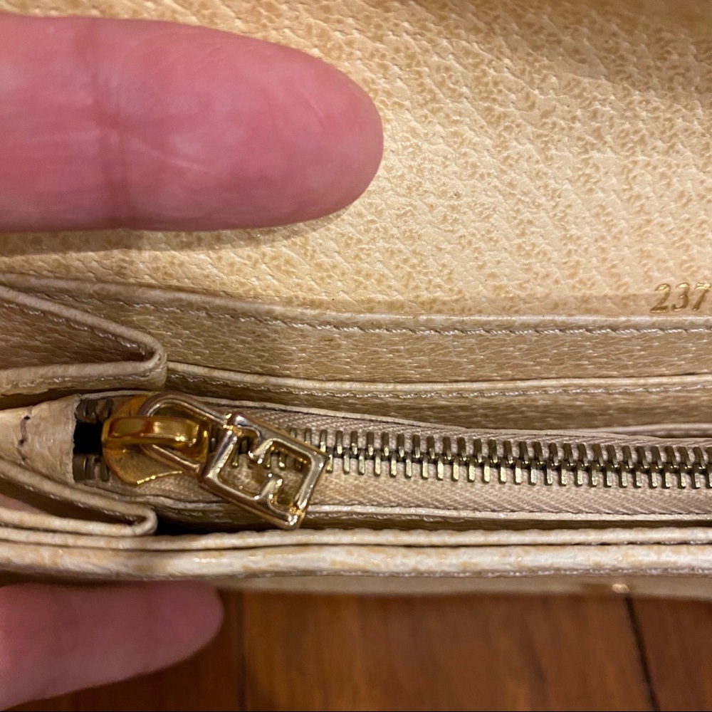 Authentic Fendi Wallet - Picture 11 of 16